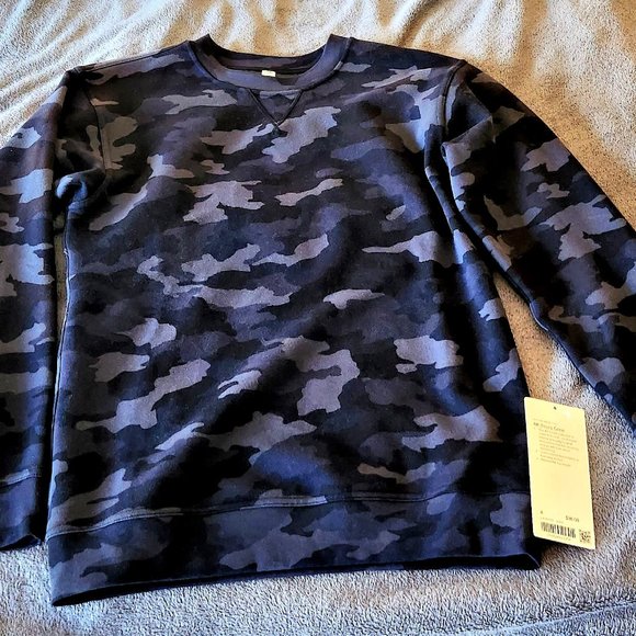 Lululemon All Yours Crew Sweatshirt in Camo Black size 4 NEW - Picture 1 of 5